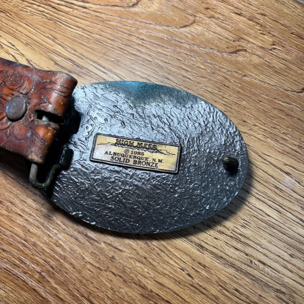 VTG 1985 High Mesa Texas Bronze Buckle Tooled Engraved Leather Kids Belt Floral